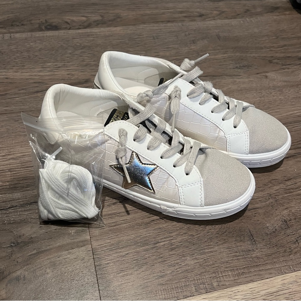 Women’s Vintage Havana Rush sneakers, size 6.5